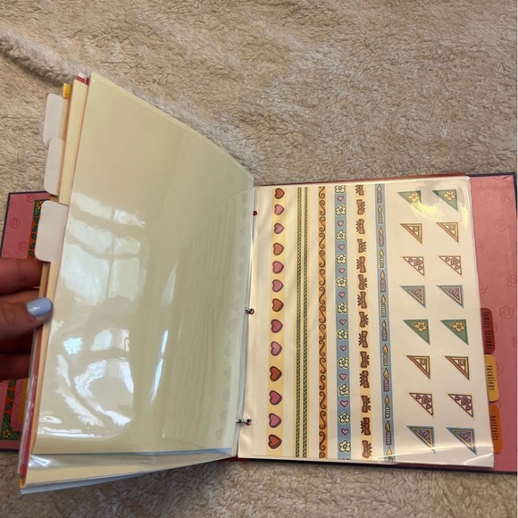 ❗️2 for 1❗️NWOT Family and School Scrapbooks - Picture 4 of 10